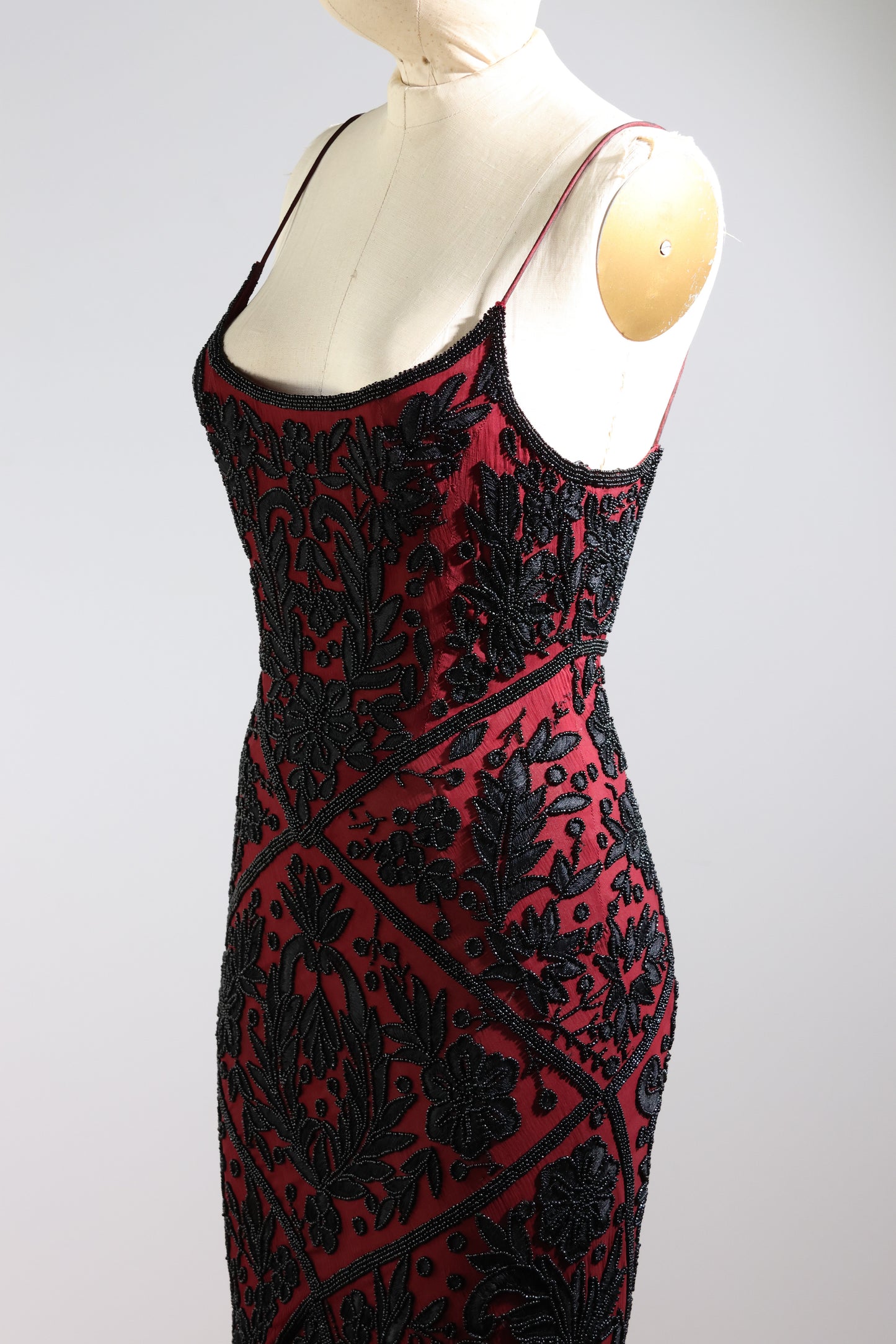 Eavis & Brown Daryl Regency Dress 67 - Burgundy / Black