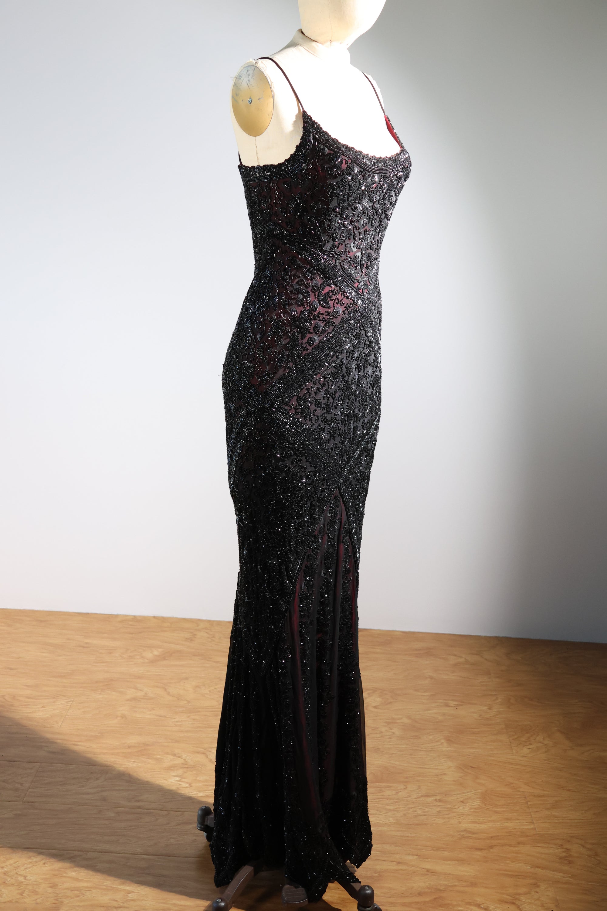 LES HABITUDES Striped Beaded Long Dress 99 — Black / Burgundy