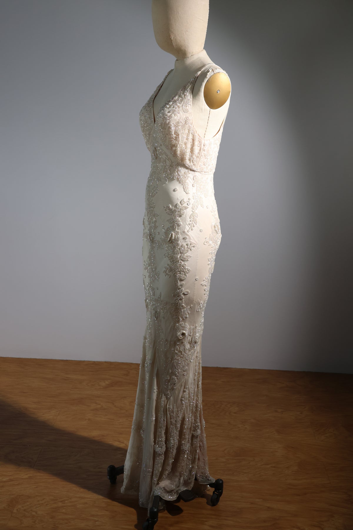 LES HABITUDES Beaded Pattern Dress 126 — Pink