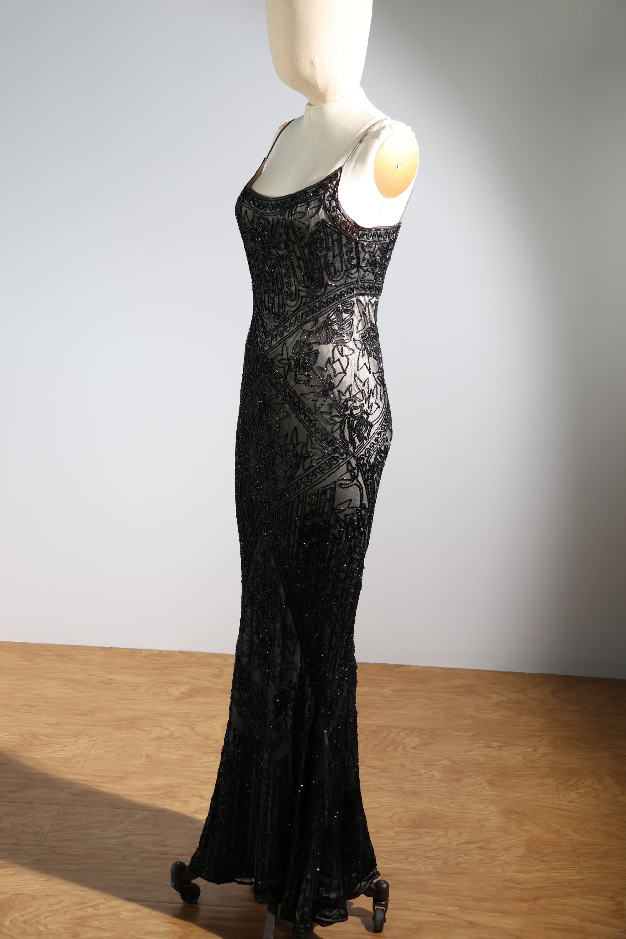 LES HABITUDES Trellis Long Dress 71 — Black / Pale Pink