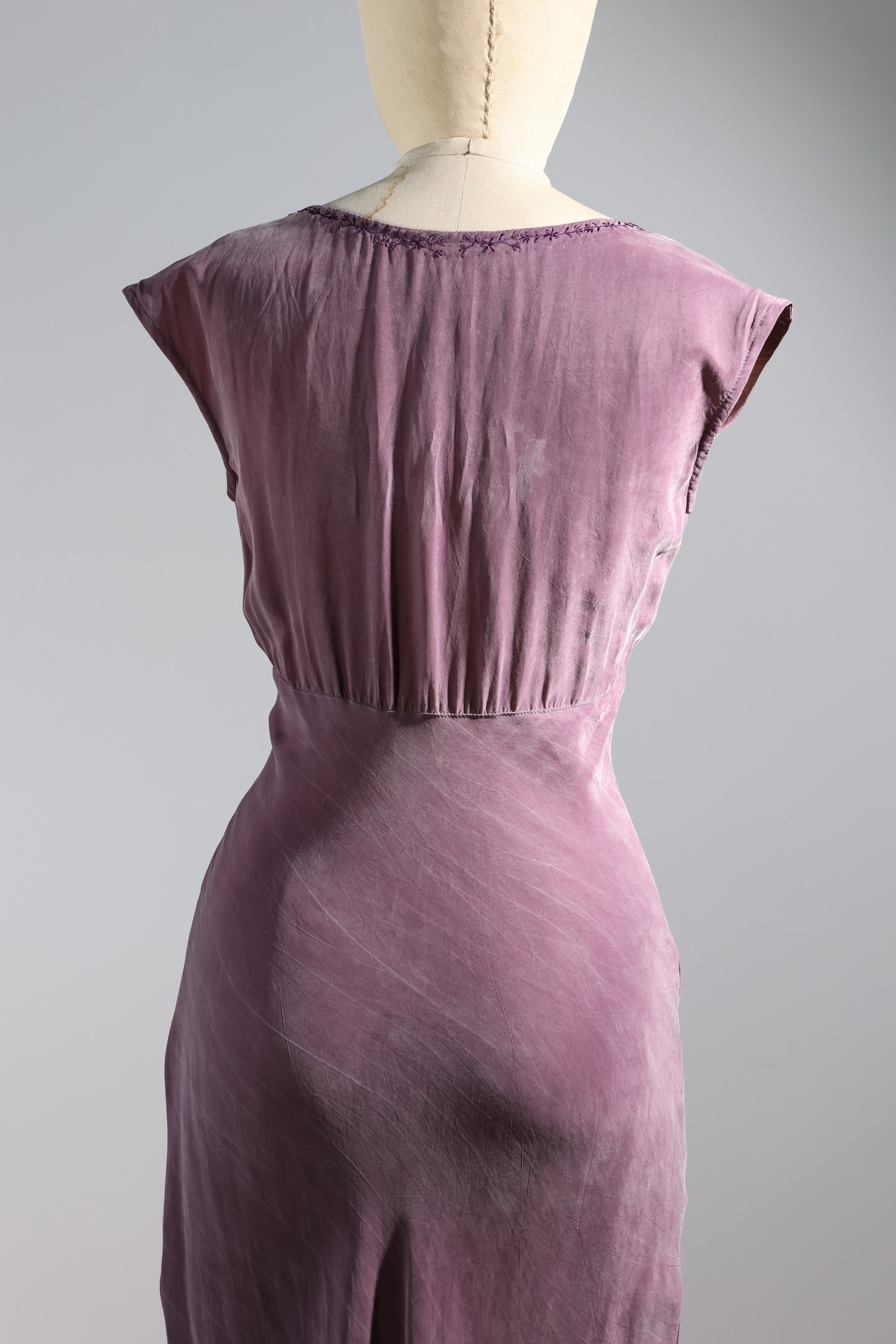 Les Habitudes Long FiFi With Embroidered Flowers - Purple