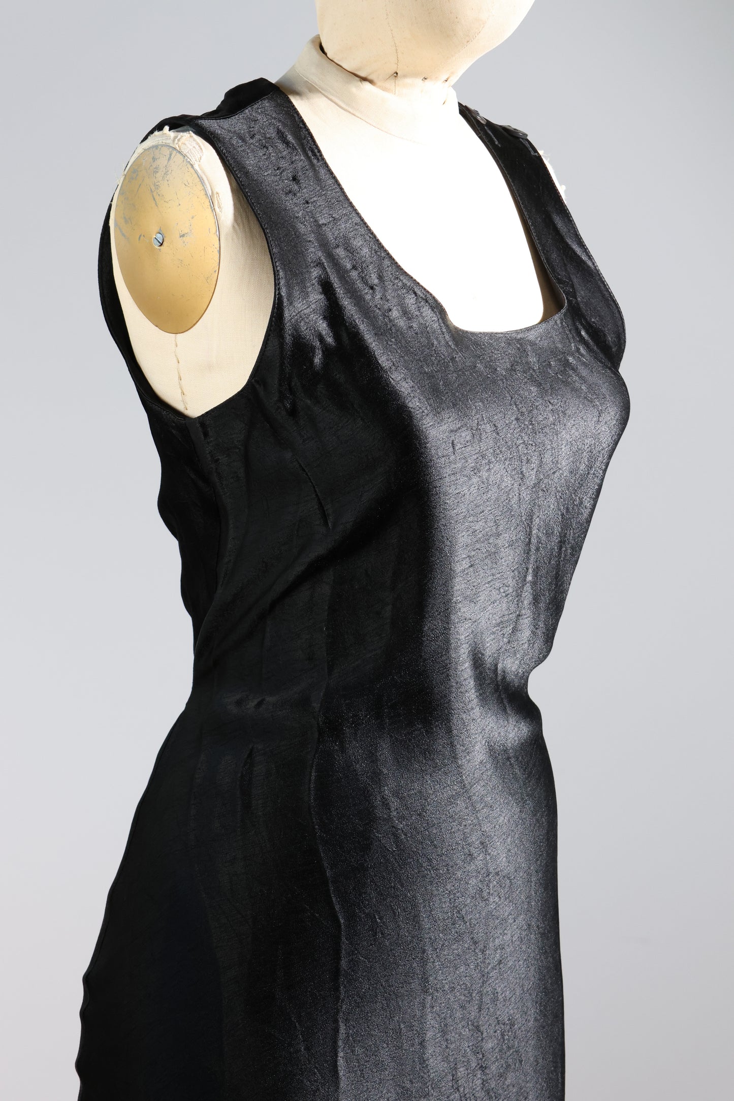 Les Habitudes Two Button Dress - Satin Black