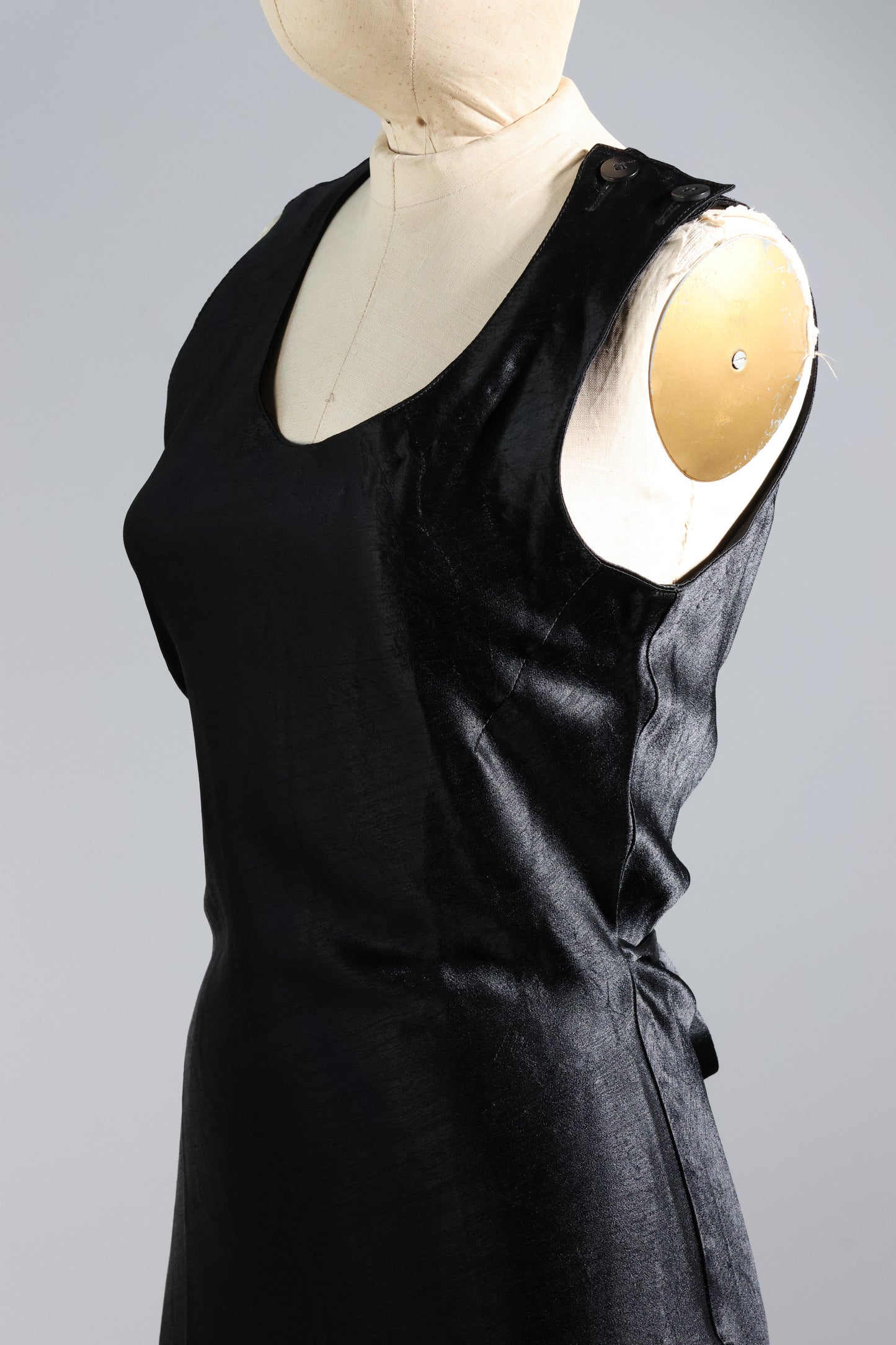 Les Habitudes Two Button Dress - Satin Black