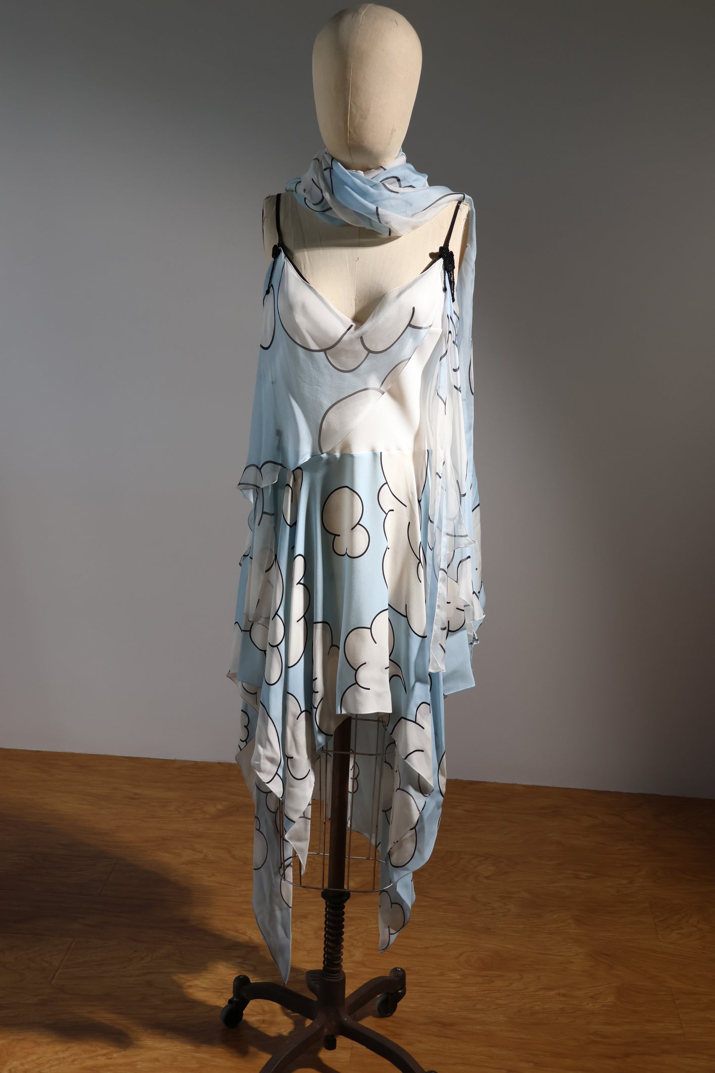 Foddis Short Gown With Shawl - Cloud Print
