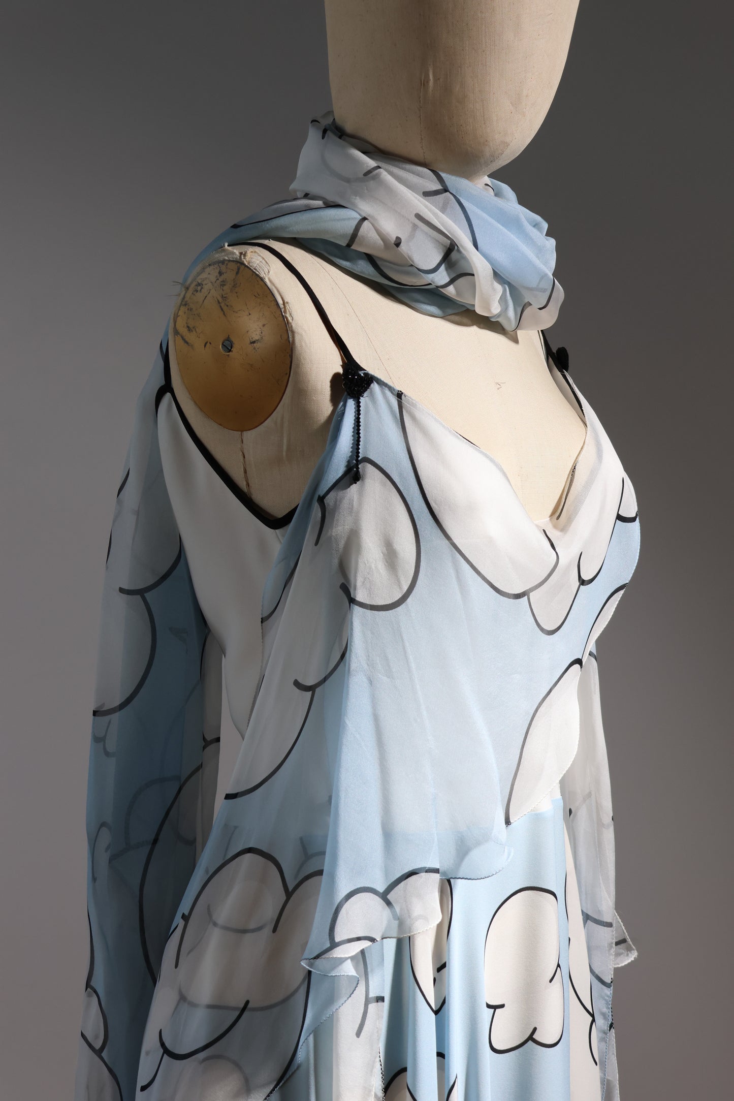 Foddis Short Gown With Shawl - Cloud Print