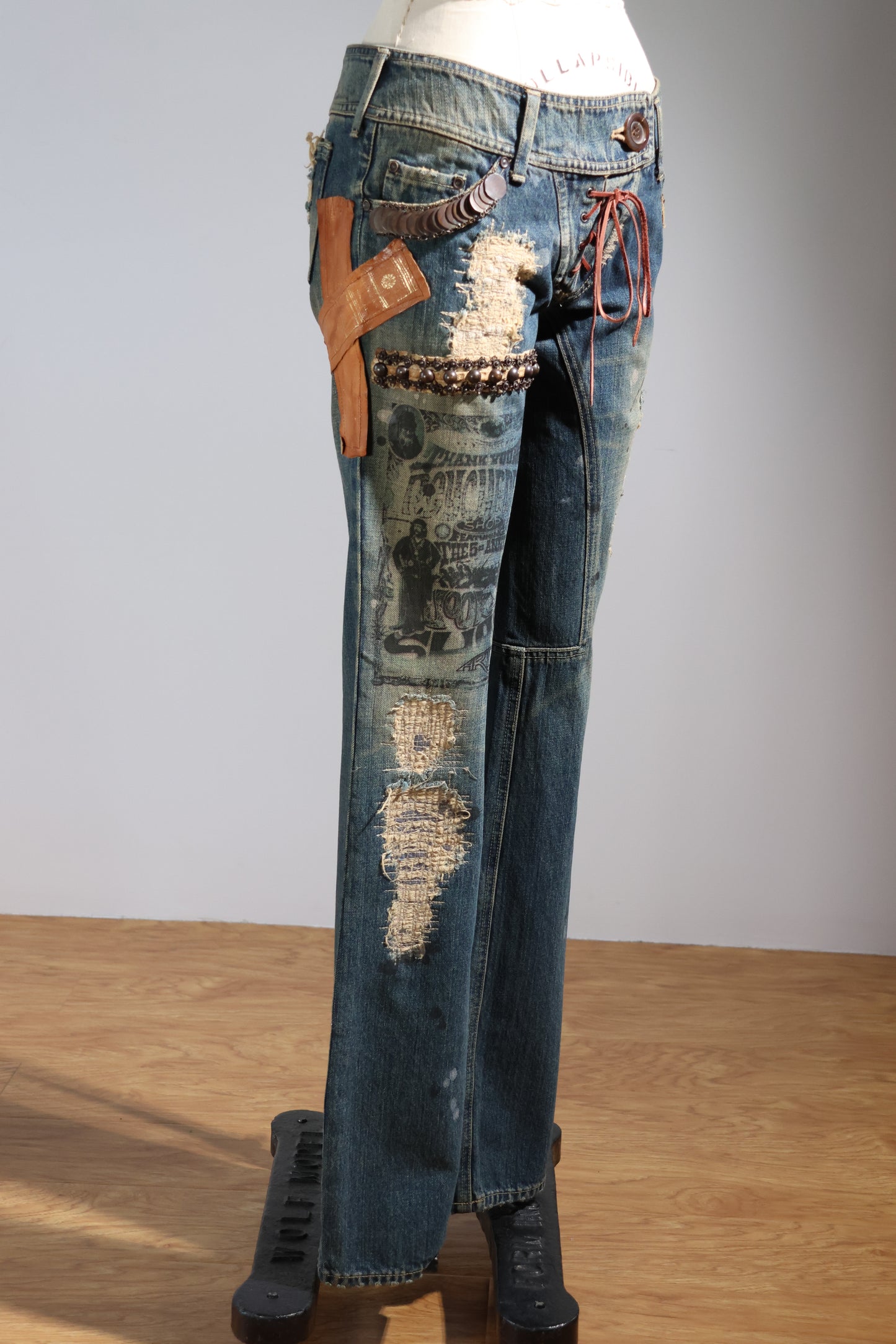 Share Spirit Ladies Jeans Embelished - Psychedelic