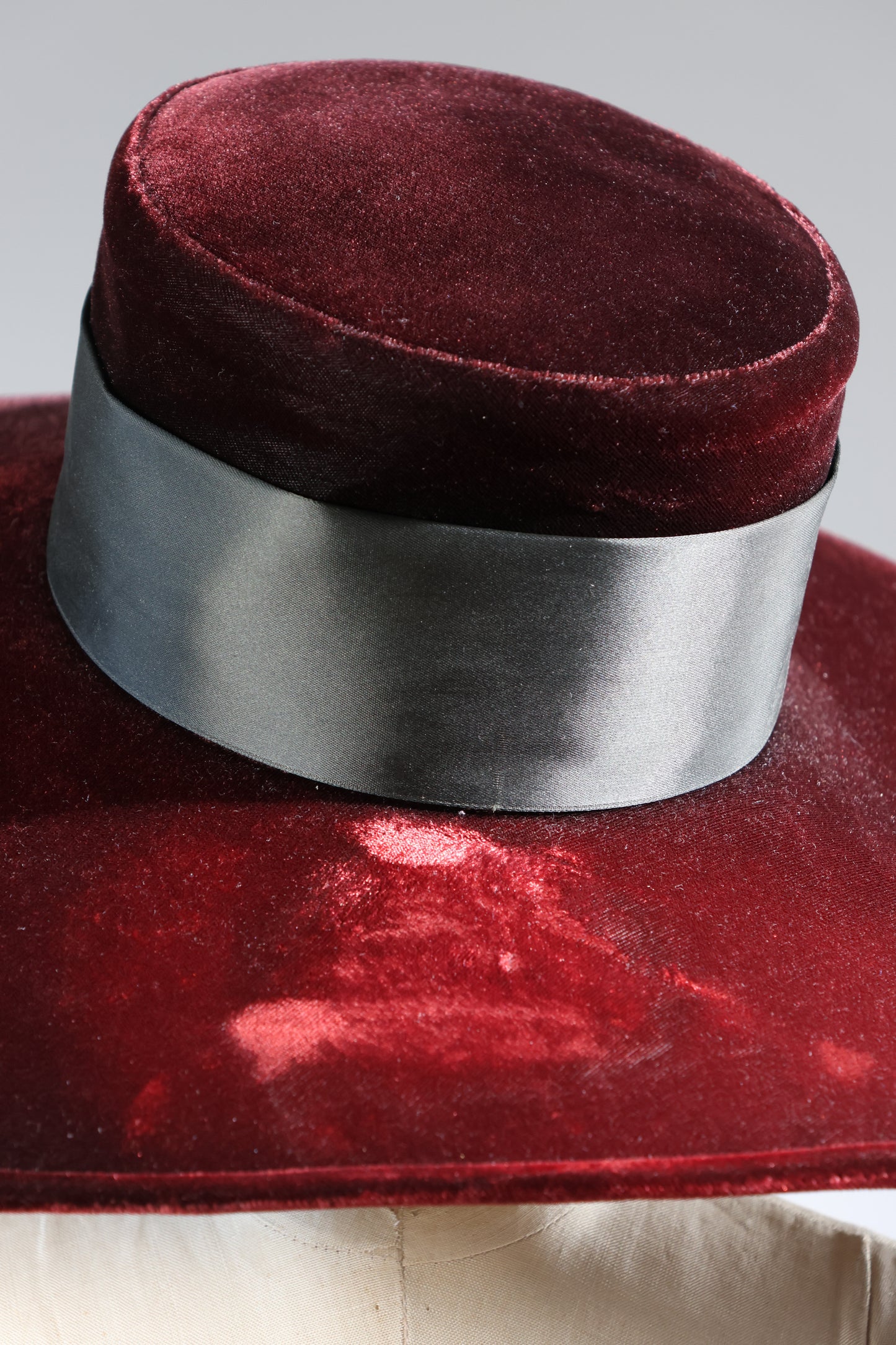 Philippe Model Paris Hat - Red