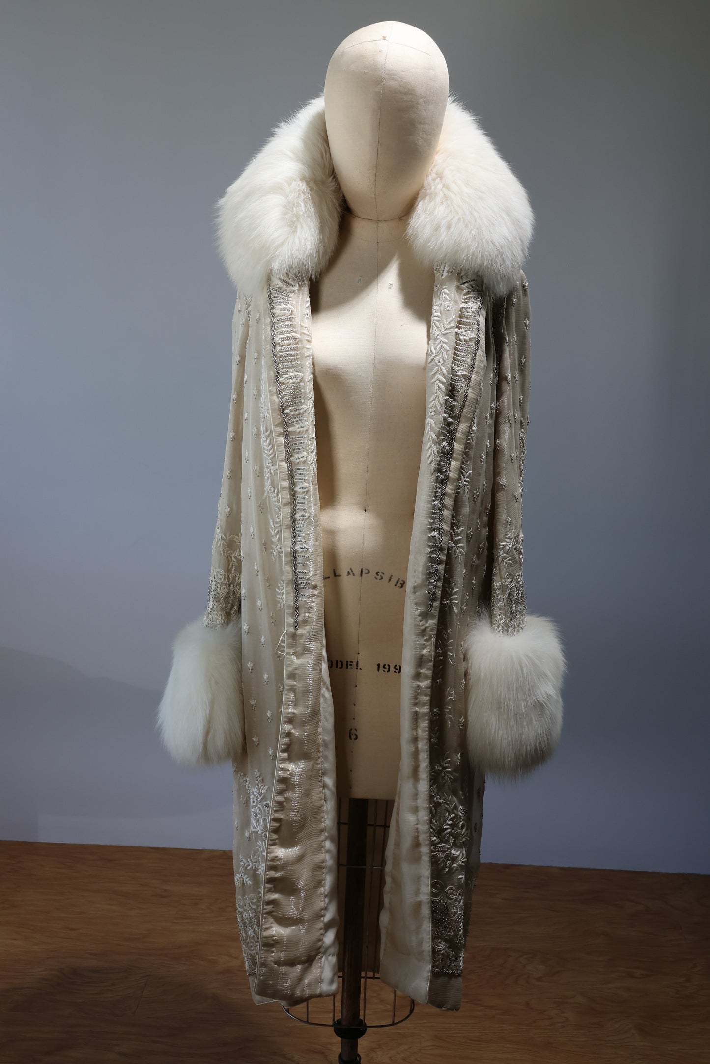 Eavis & Brown Ivory Coat