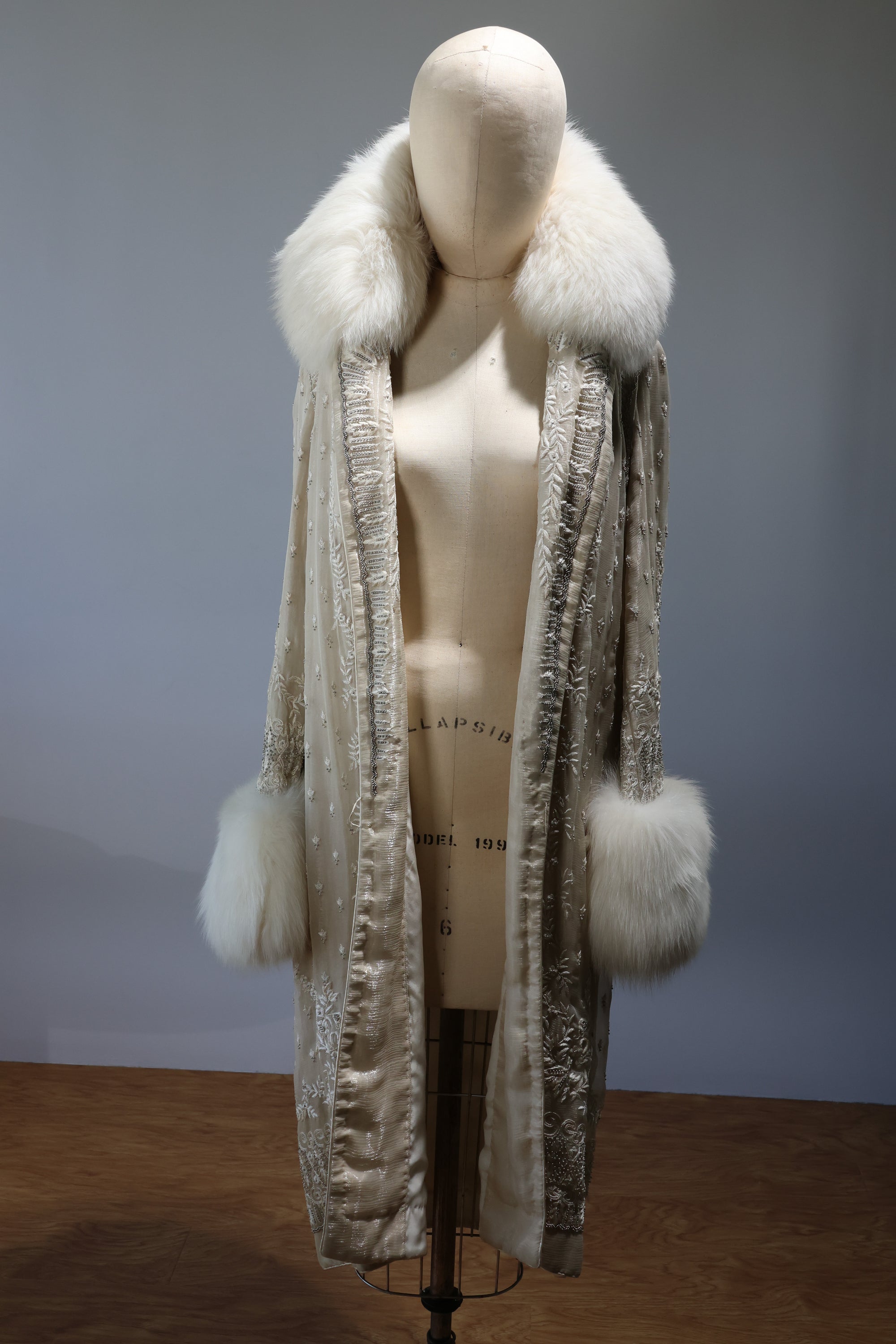 LES HABITUDES Coat — Ivory