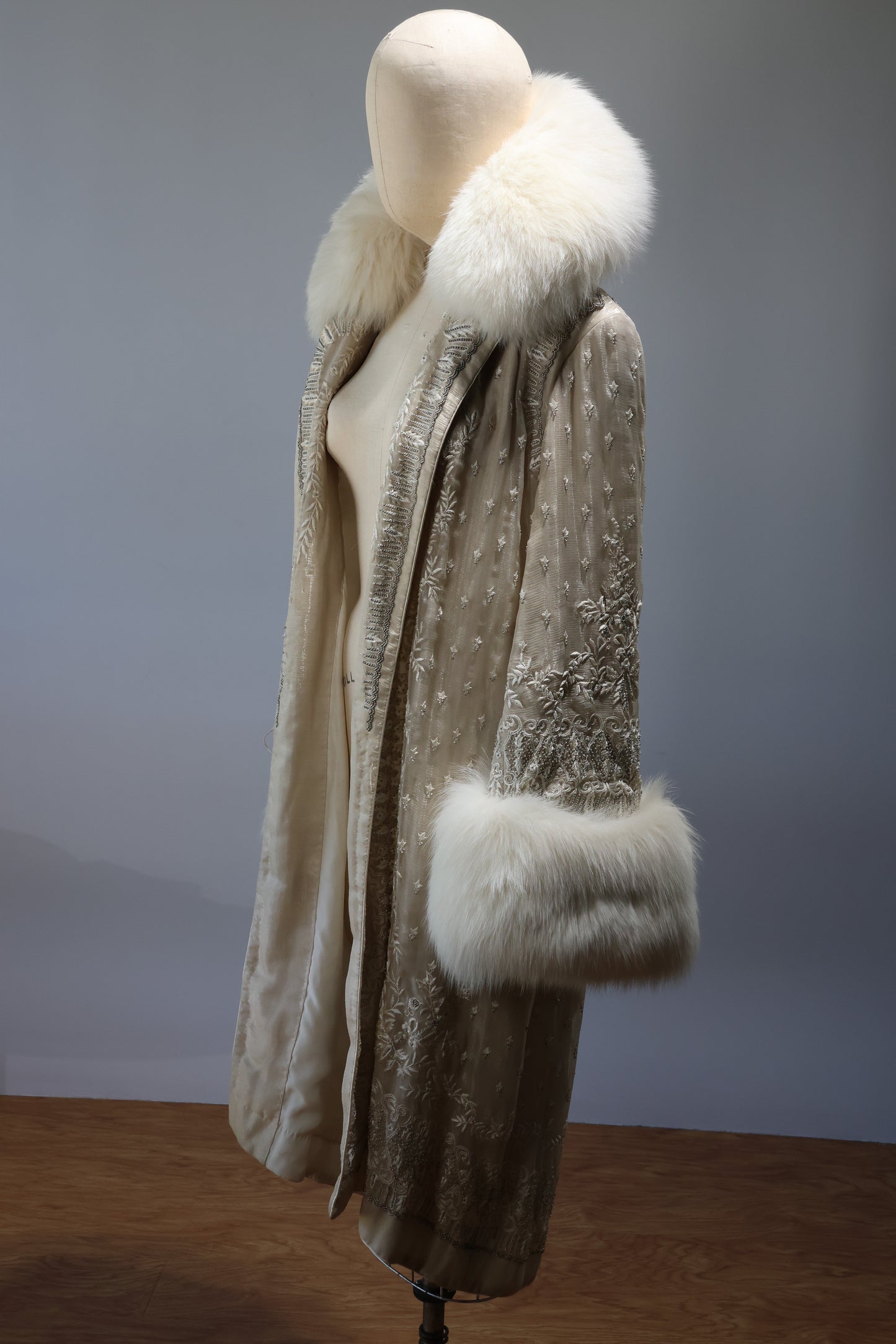 Eavis & Brown Ivory Coat