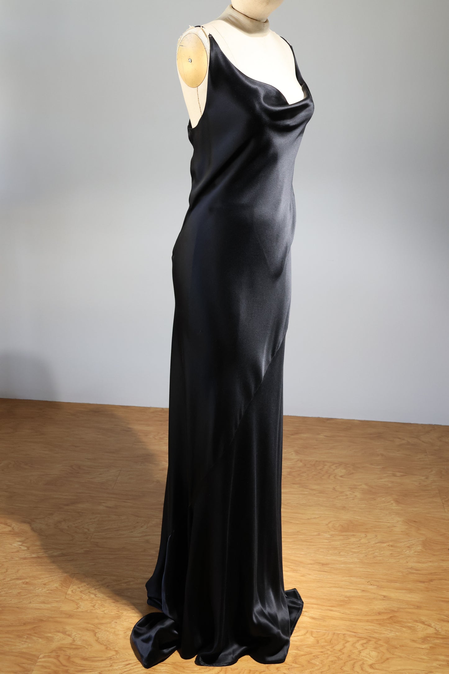 Les Habitudes Full Figure Liquid Dress Black