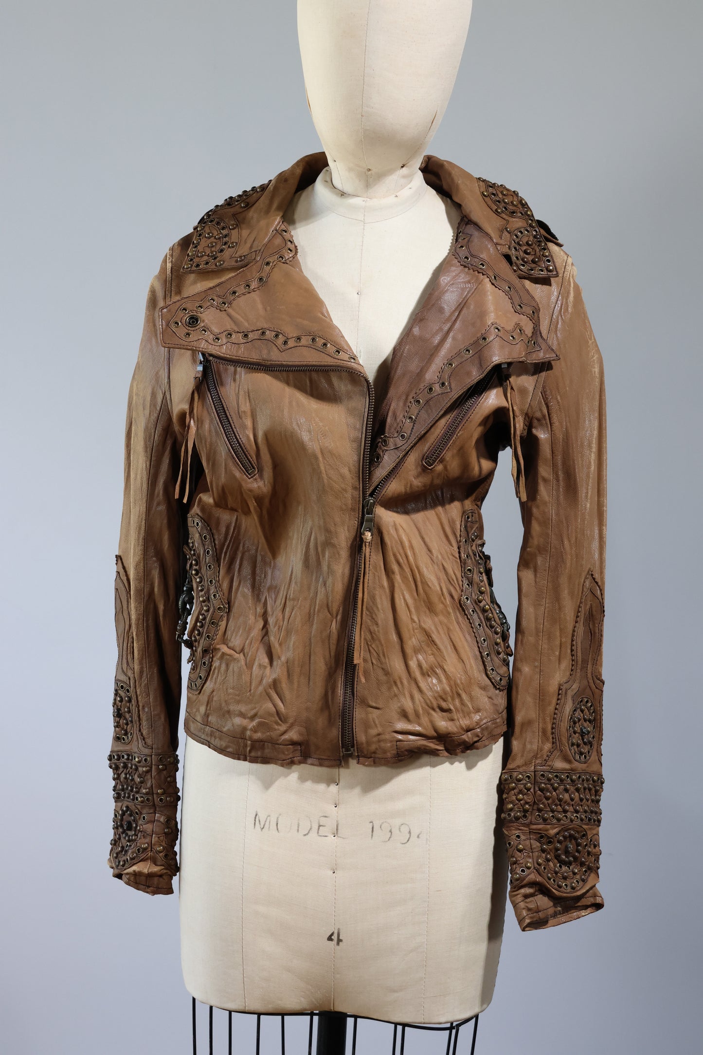 Share Spirit Goat Leather Jacket With Studs - JK2 Distressed Natural