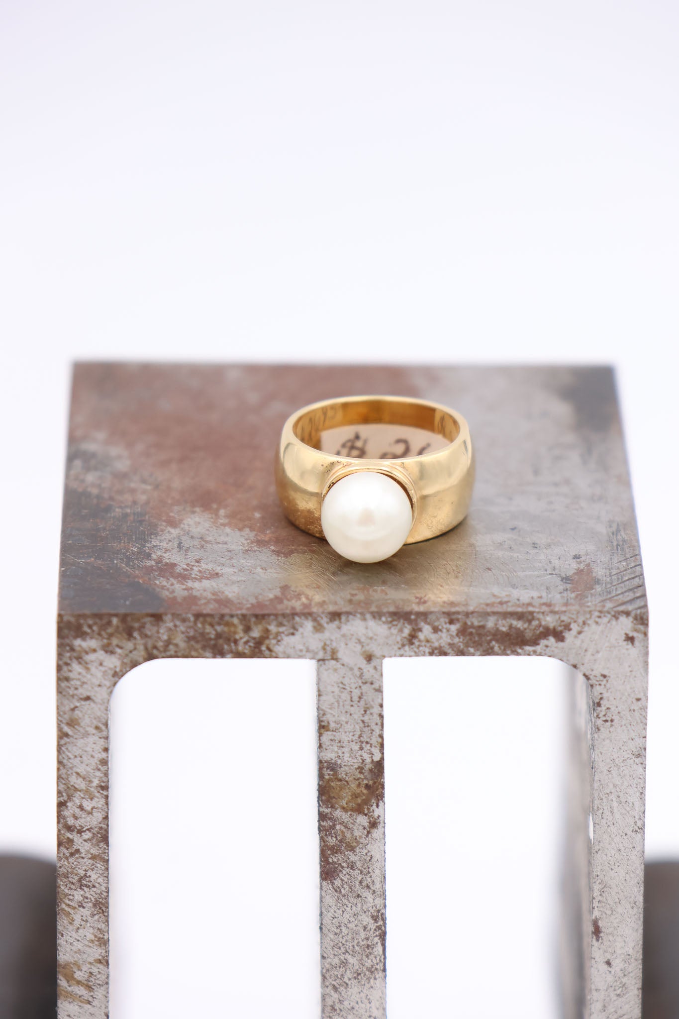 18K Gold &amp; South Sea Pearl Ring