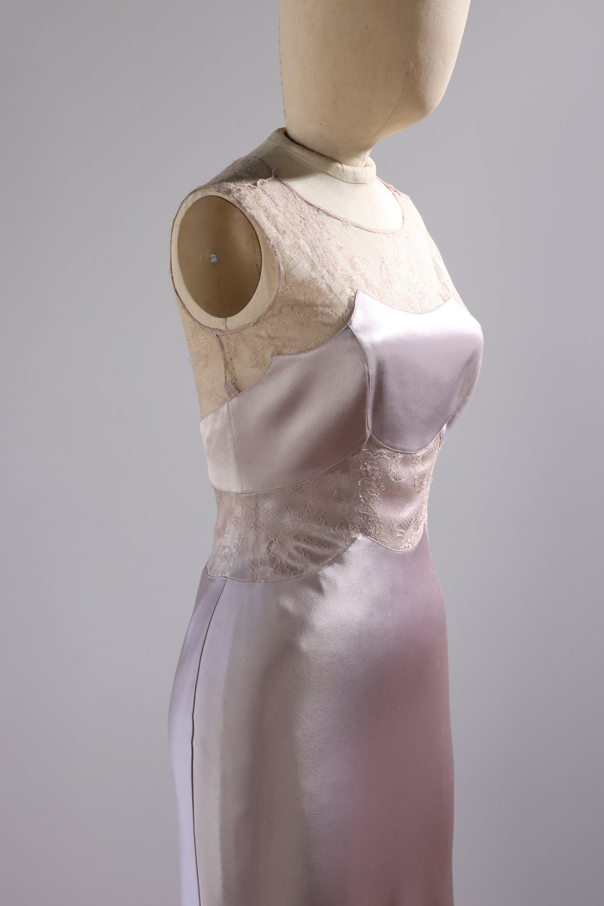 David Fielden Long Satin &amp; Lace Dress — Lilac
