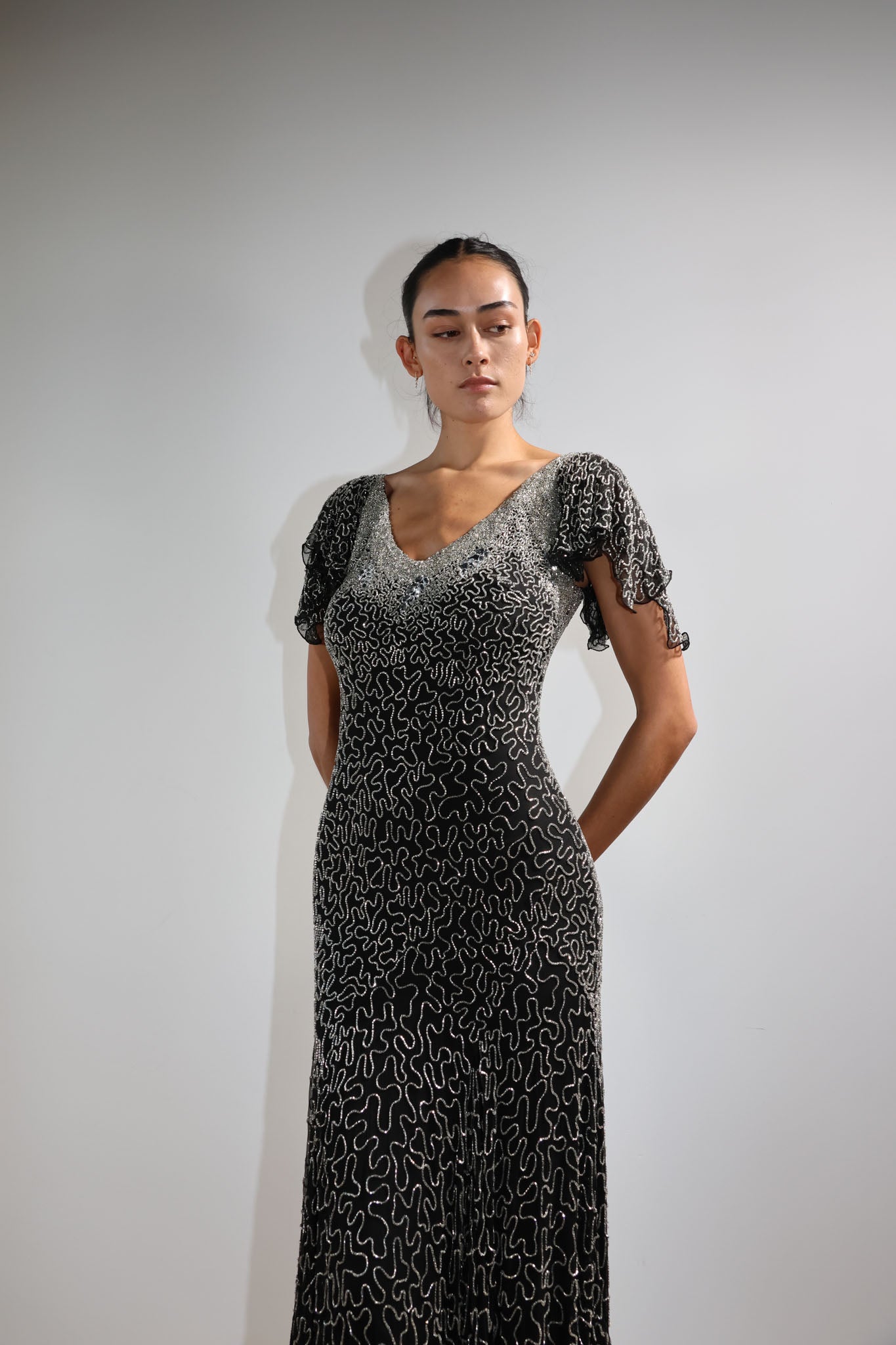 LES HABITUDES Kate Squiggle Dress with Sleeves — Black / Silver