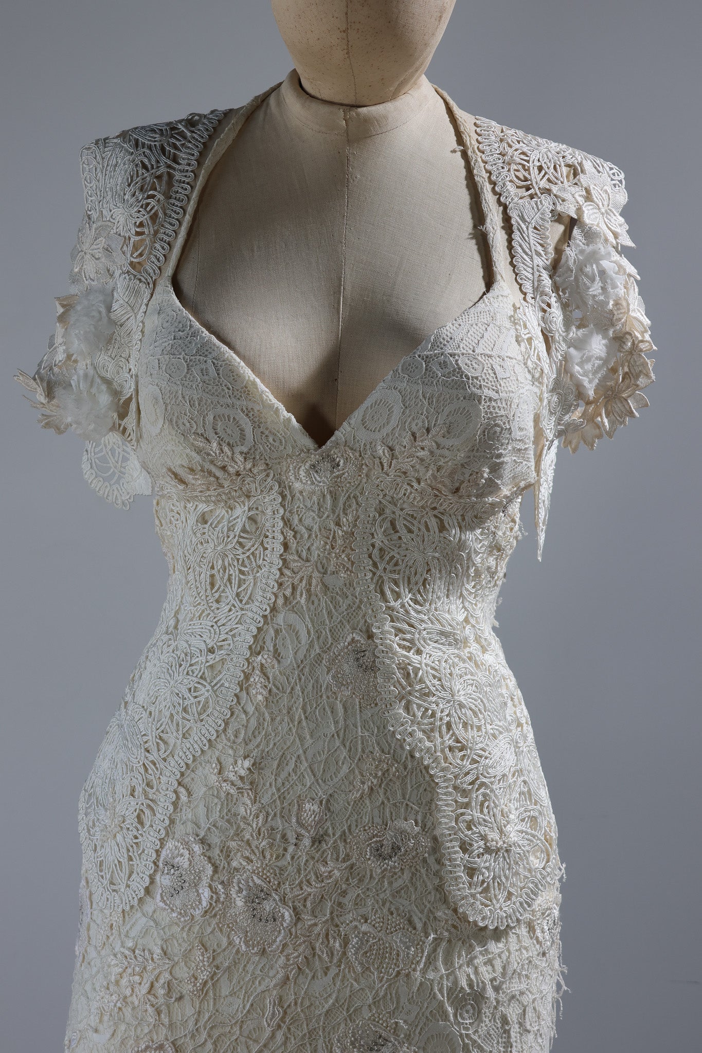 Yolan Kris Sita Dress With Bolero - Ivory