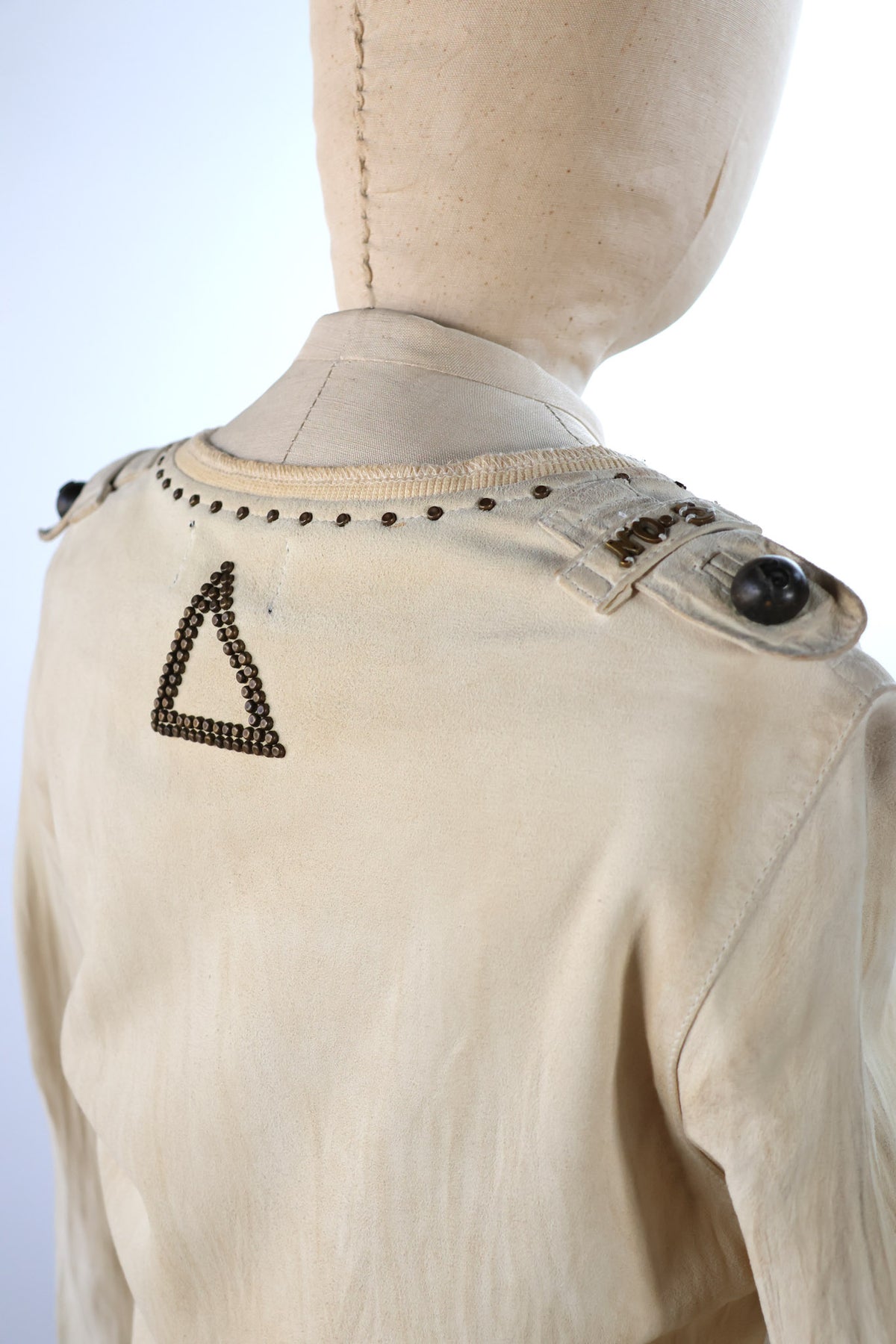 Share Spirit Sheep Leather Top — White