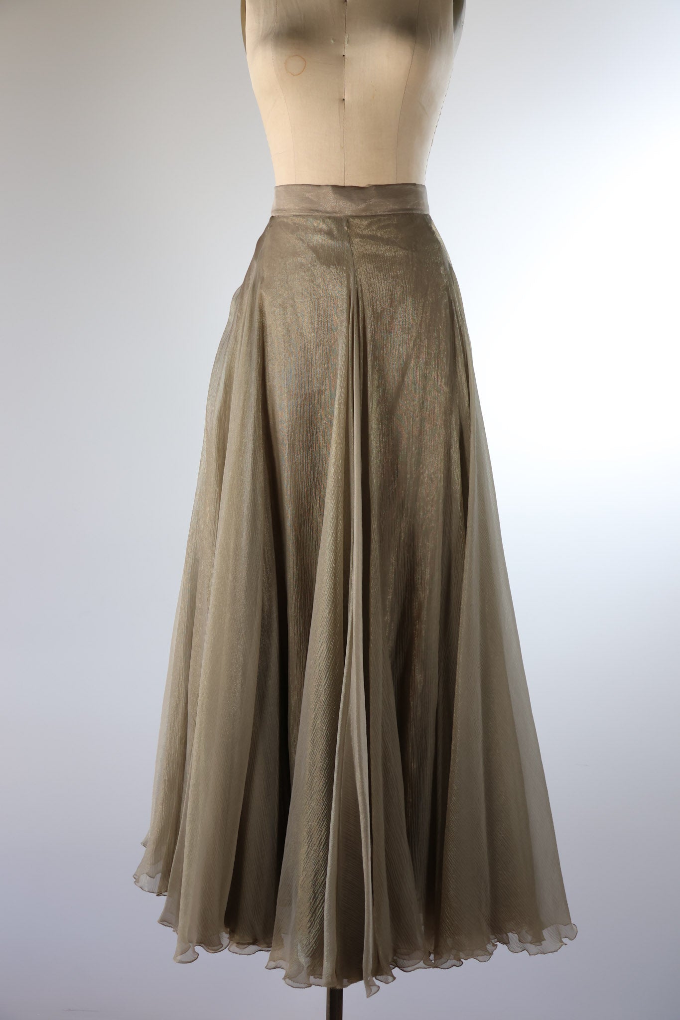 LES HABITUDES New Gored Chiffon / Lurex Skirt — Gold
