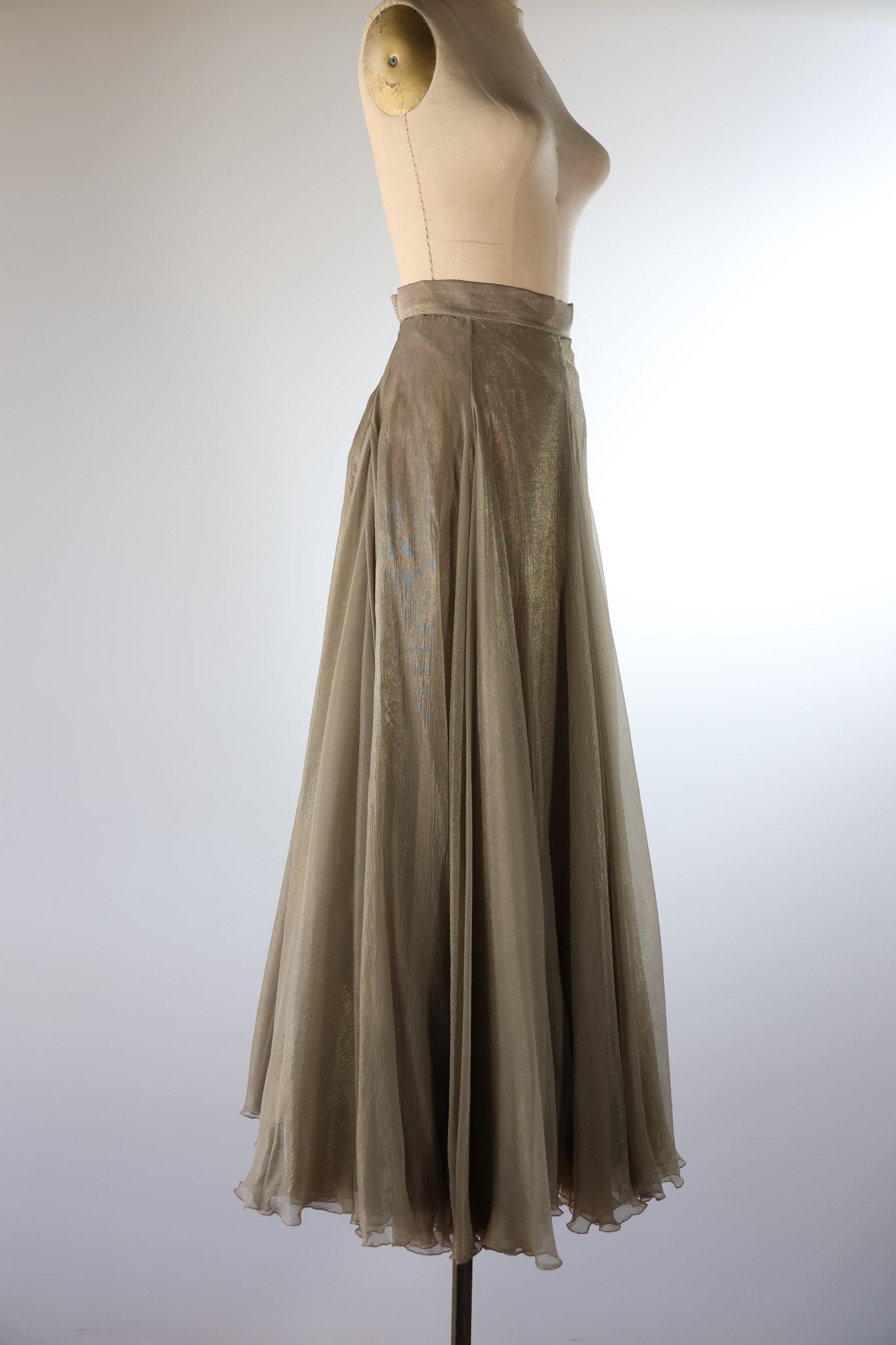 LES HABITUDES New Gored Chiffon / Lurex Skirt — Gold