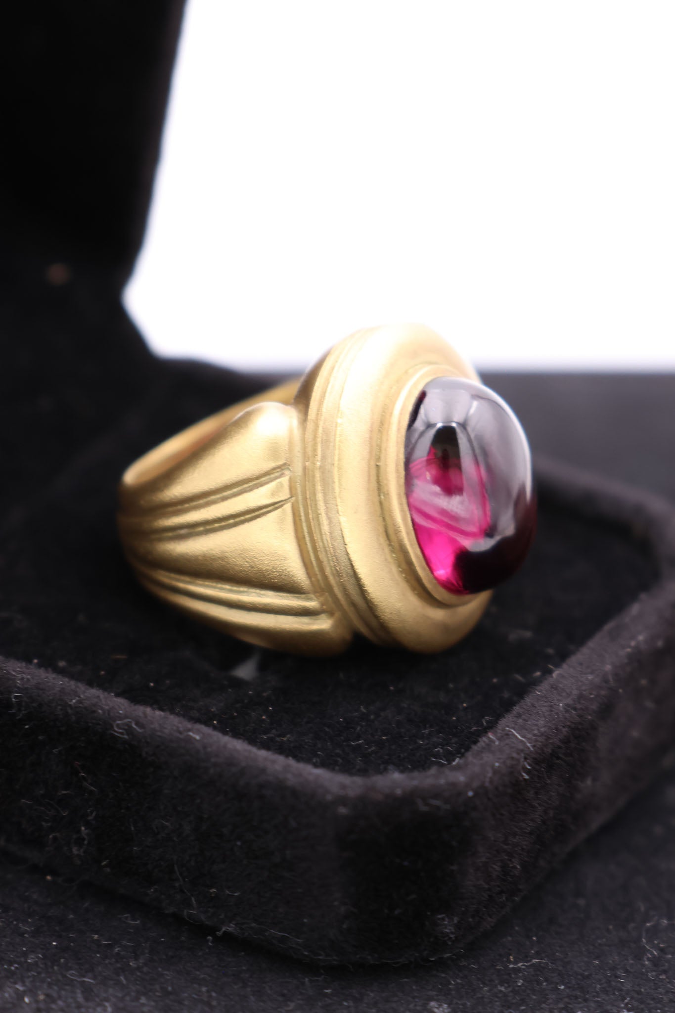 Titch Pleasance 18K Gold &amp; Garnet Ring