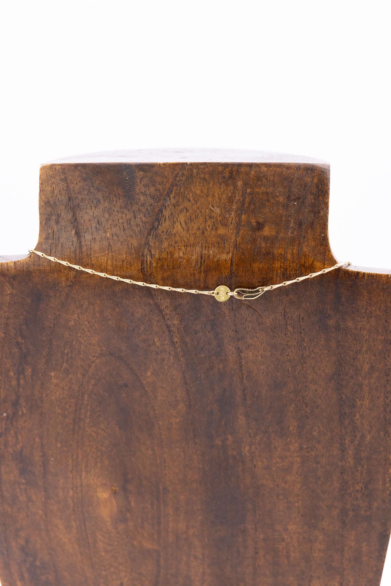 Mizaki 18K Gold Cross Necklace