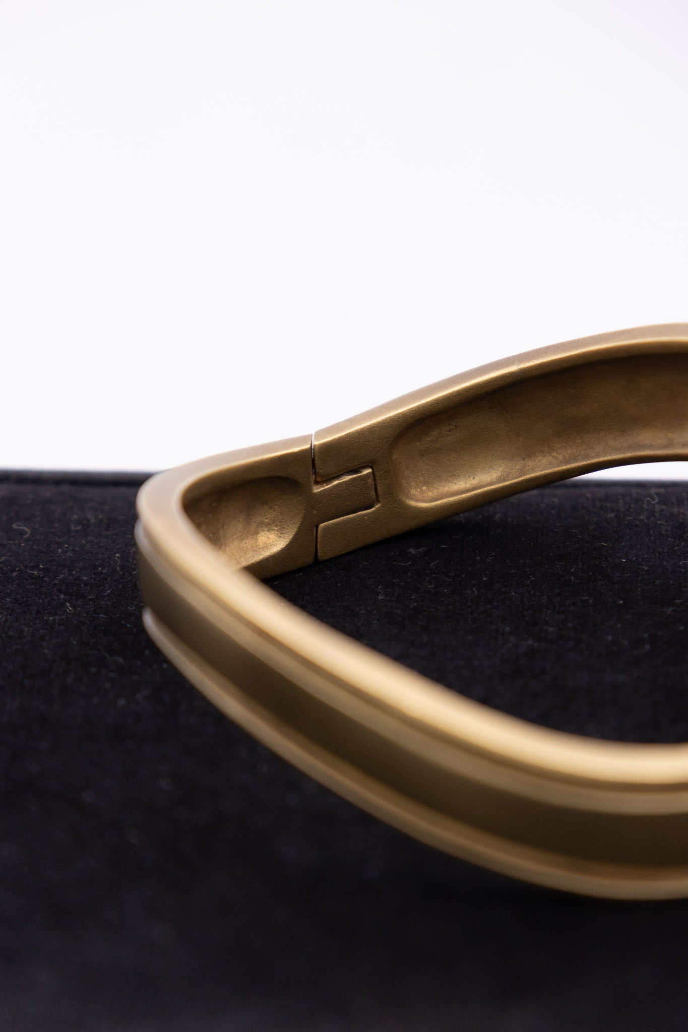 Vintage French 18K Solid Gold Hinged Bracelet