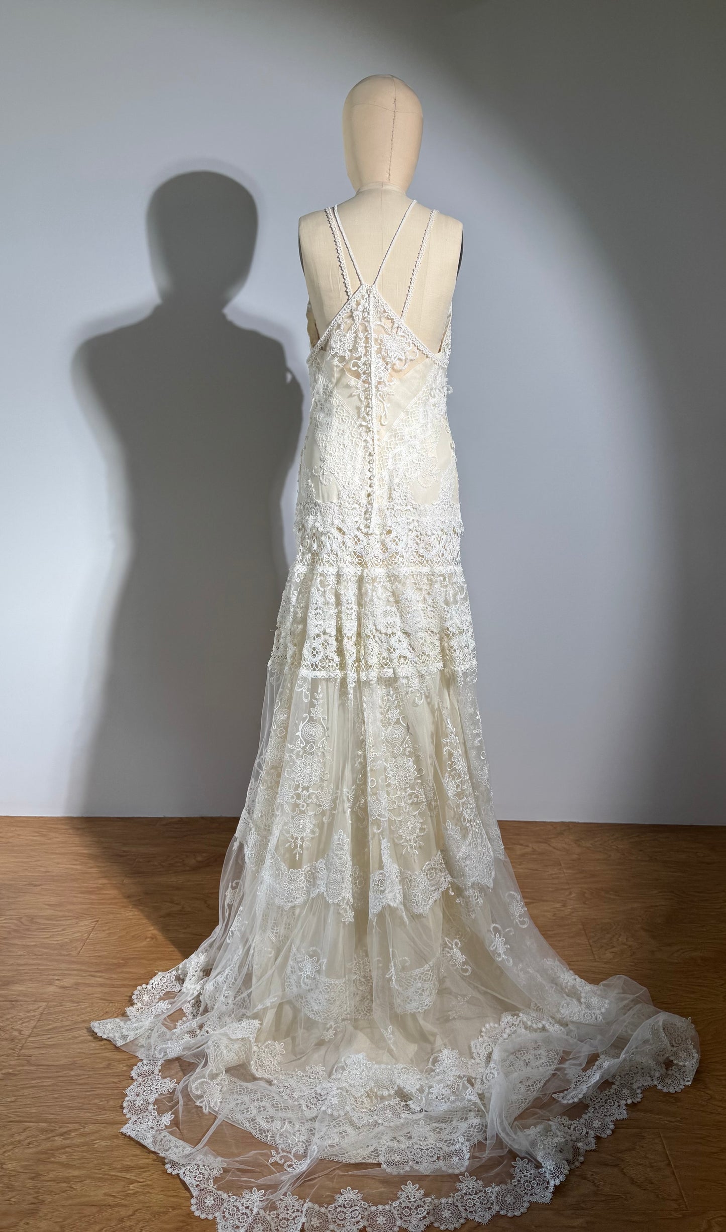 Yolan Kris Cameron Gown (2 Layers) - Ivory
