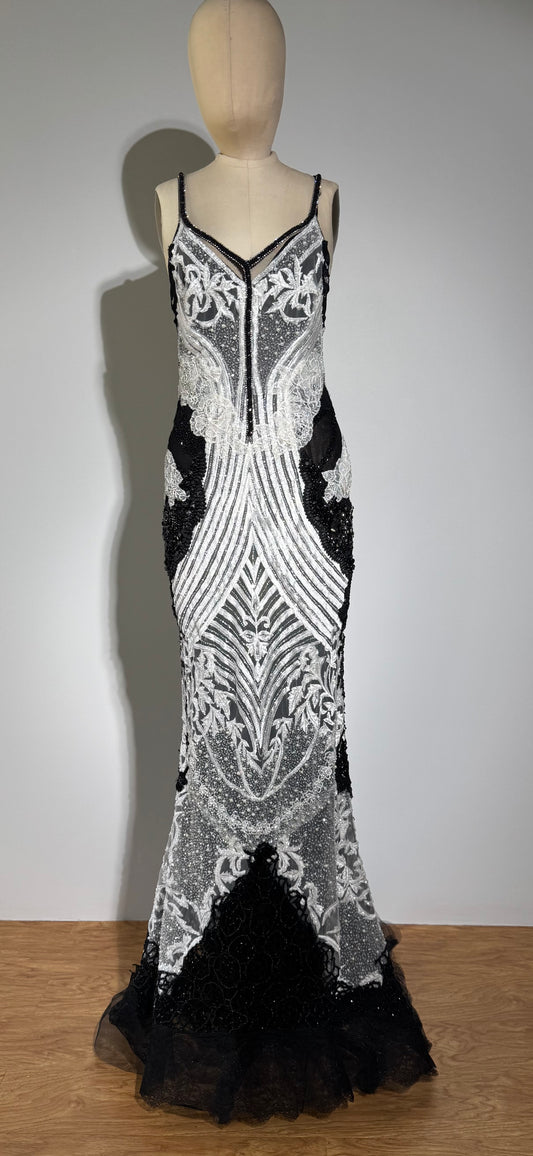 Yolan Kris 45 Beaded Gown - Black / White