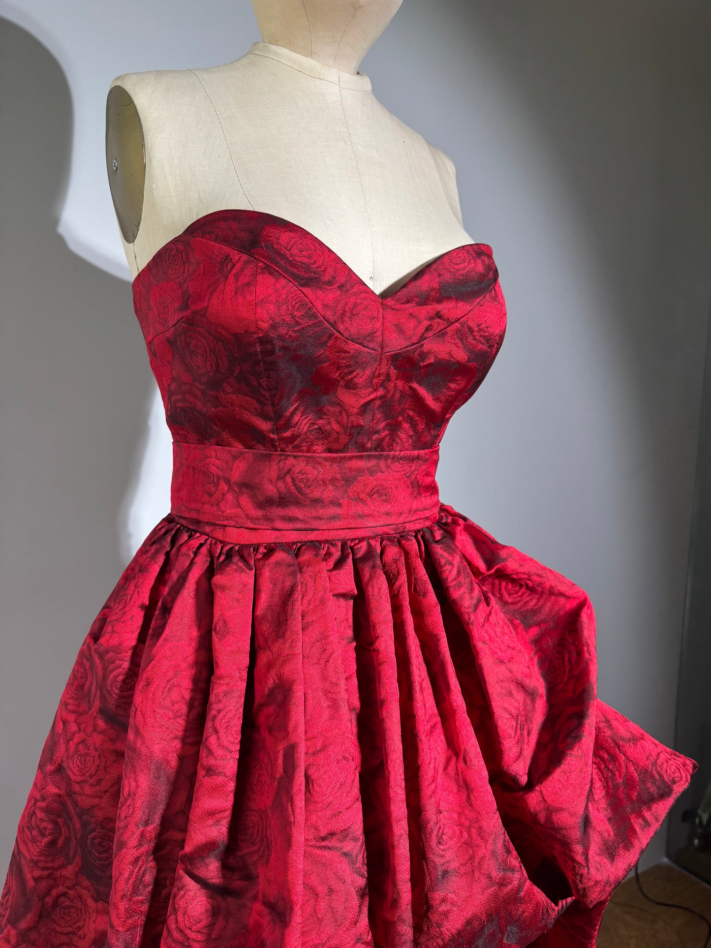 Yolan Kris 1234 Evening Dress - Rose Red