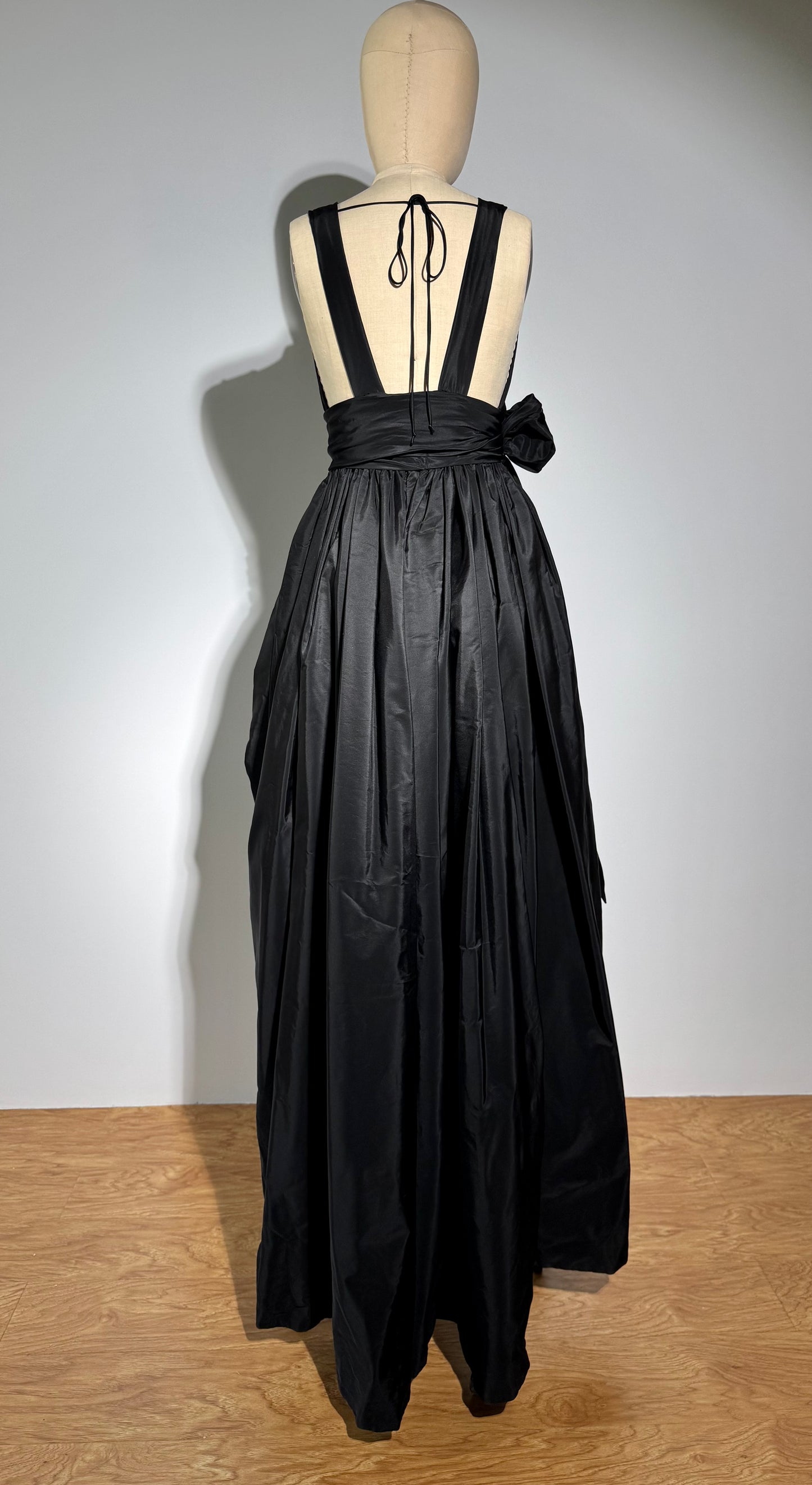 Yolan Kris Top Bottom - Black