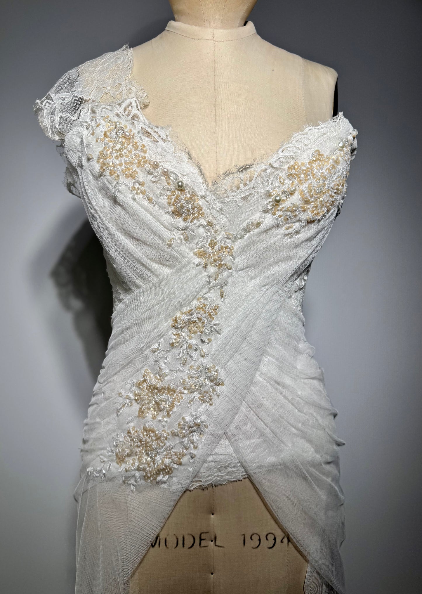 Trash Couture Rosebud Top III - Ecru