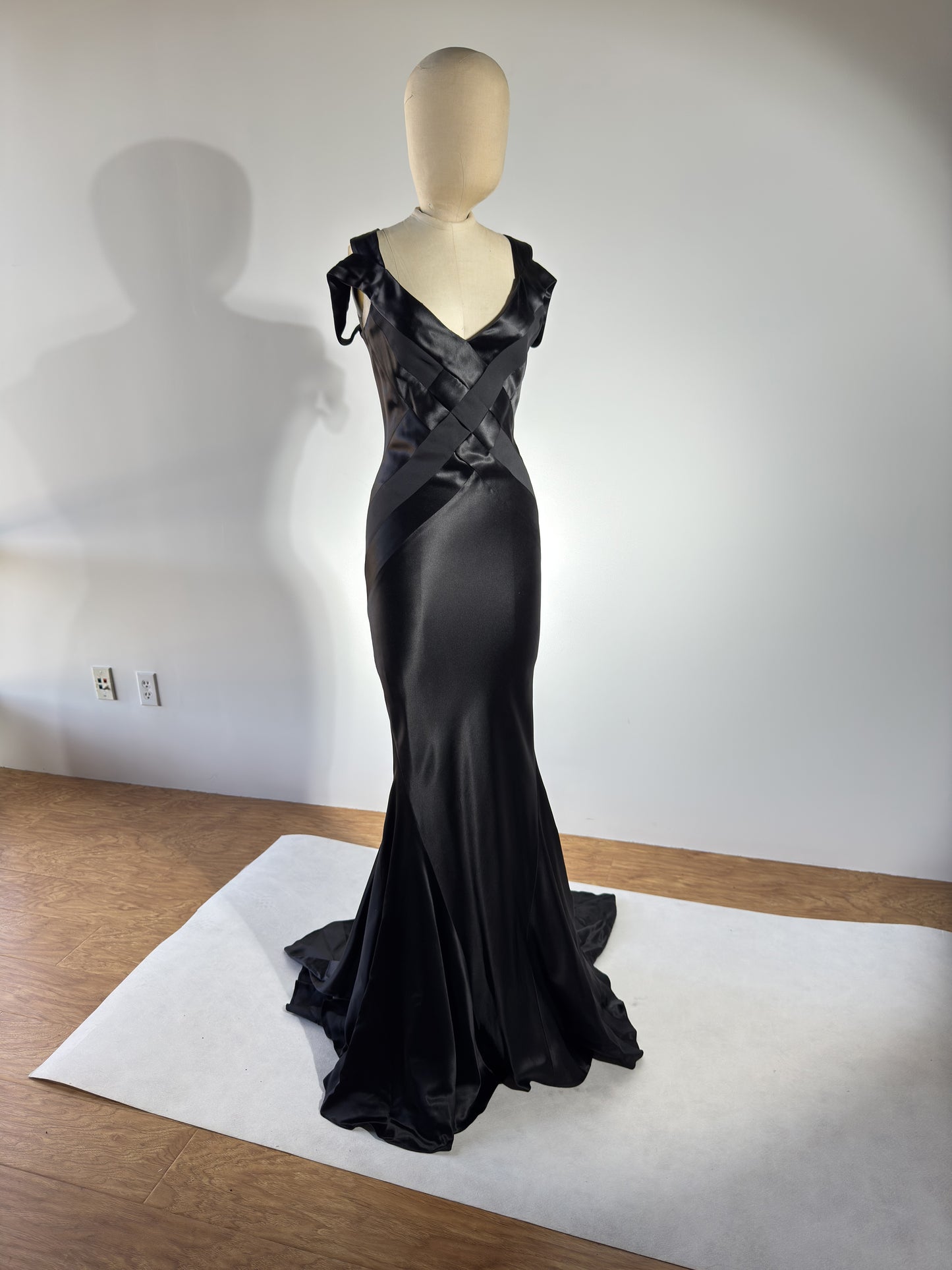 Eavis & Brown Criss-Cross Gown Black