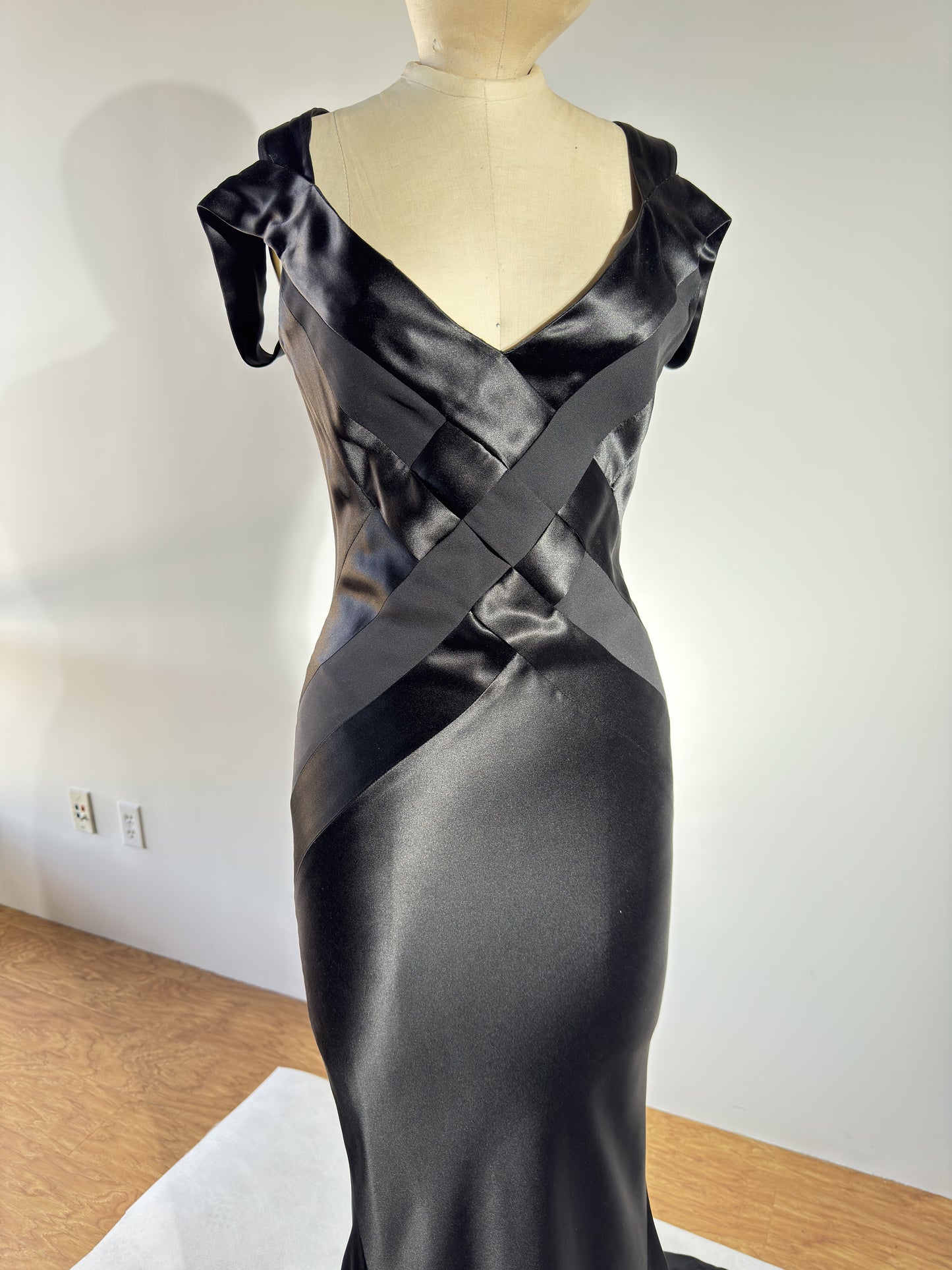 Eavis & Brown Criss-Cross Gown Black