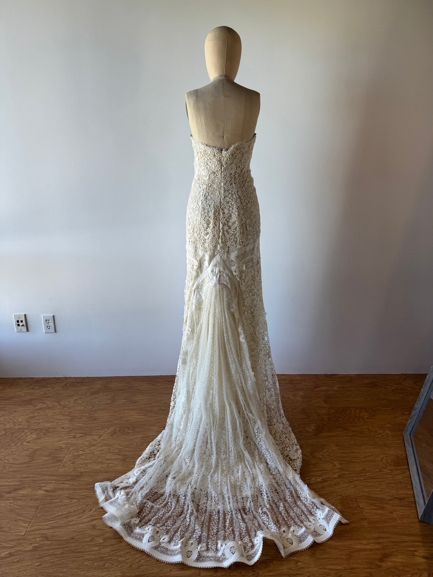 Yolan Kris Beirut Bridal Dress - Ivory