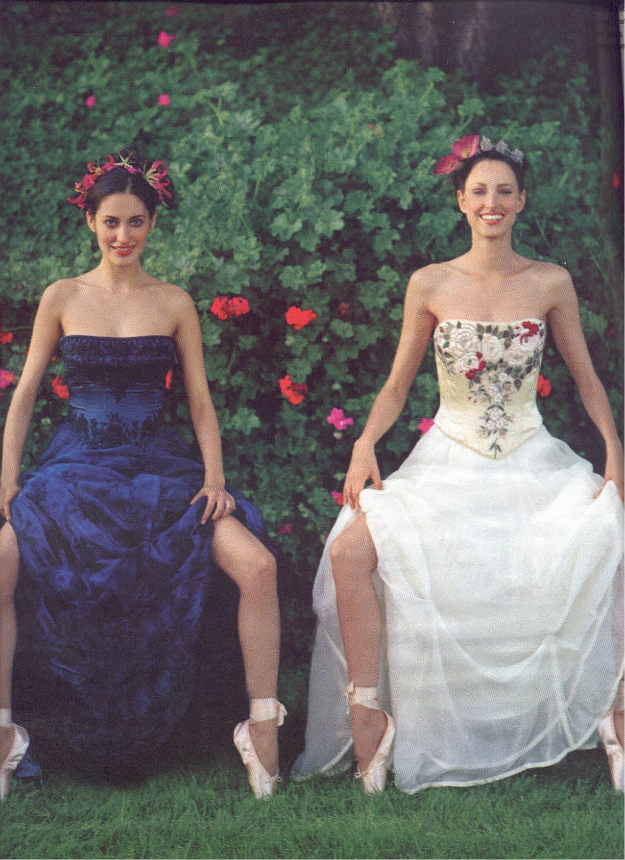 Les Habitudes Bouquet Bustier Navy / Black Corset